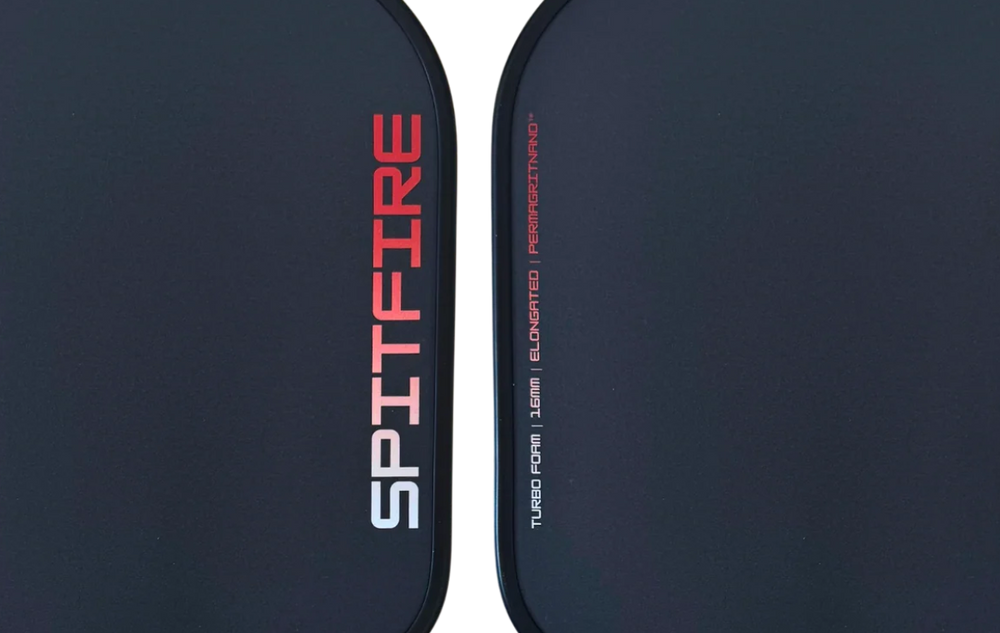 Spartus Spitfire Elongated QuadFiber carbon face surface detail